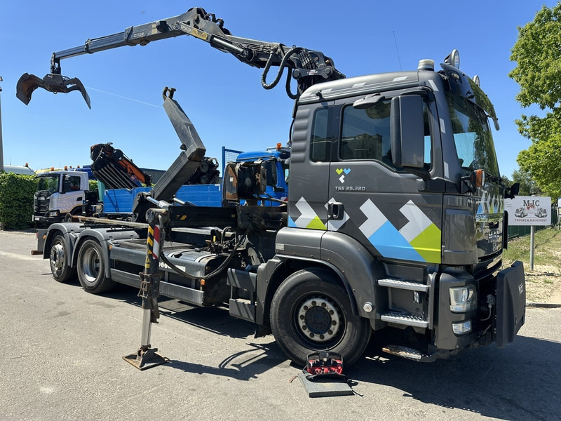 MAN TGS 26.320 6X2-4 BL EEV + CRANE EPSILON Q170Z95TR + GRABBER - LIFT/STEERING AXLE - *266.000km* - NL TRUCK - Pacēlājs ar āķi, Kravas auto ar manipulatoru: foto 1 MAN TGS 26.320 6X2-4 BL EEV + CRANE EPSILON Q170Z95TR + GRABBER - LIFT/STEERING AXLE - *266.000km* - NL TRUCK - Pacēlājs ar āķi, Kravas auto ar manipulatoru: foto 1