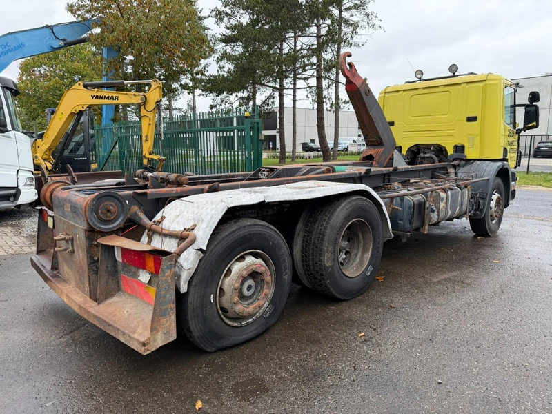 Scania 94G-260 6x2 HOOKLIFT / GANCHO - MANUAL - BE TRUCK - Pacēlājs ar āķi: foto 5 Scania 94G-260 6x2 HOOKLIFT / GANCHO - MANUAL - BE TRUCK - Pacēlājs ar āķi: foto 5