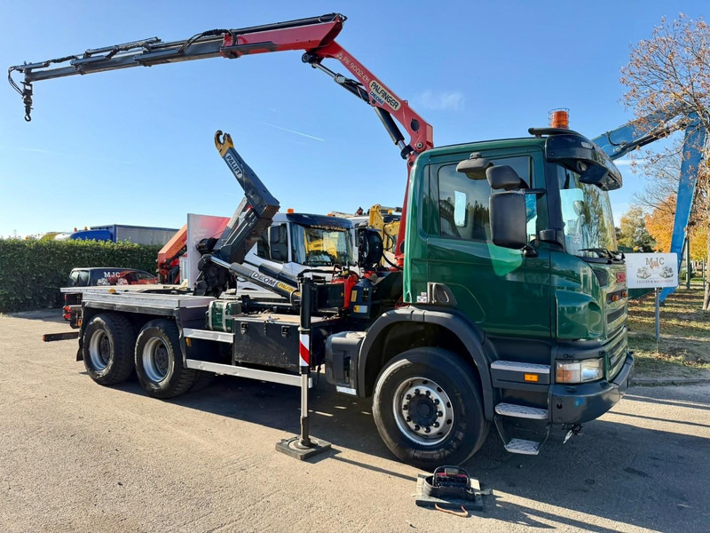 Scania P400 6x4 HOOKLIFT + CRANE PALFINGER PK9001 EH - RETARDER - 5/6F + ROTATOR + RADIO - WB 3m90 - EURO 5 - HUB REDUCTION / SPRING - BE TRUCK - Pacēlājs ar āķi, Kravas auto ar manipulatoru: foto 1 Scania P400 6x4 HOOKLIFT + CRANE PALFINGER PK9001 EH - RETARDER - 5/6F + ROTATOR + RADIO - WB 3m90 - EURO 5 - HUB REDUCTION / SPRING - BE TRUCK - Pacēlājs ar āķi, Kravas auto ar manipulatoru: foto 1