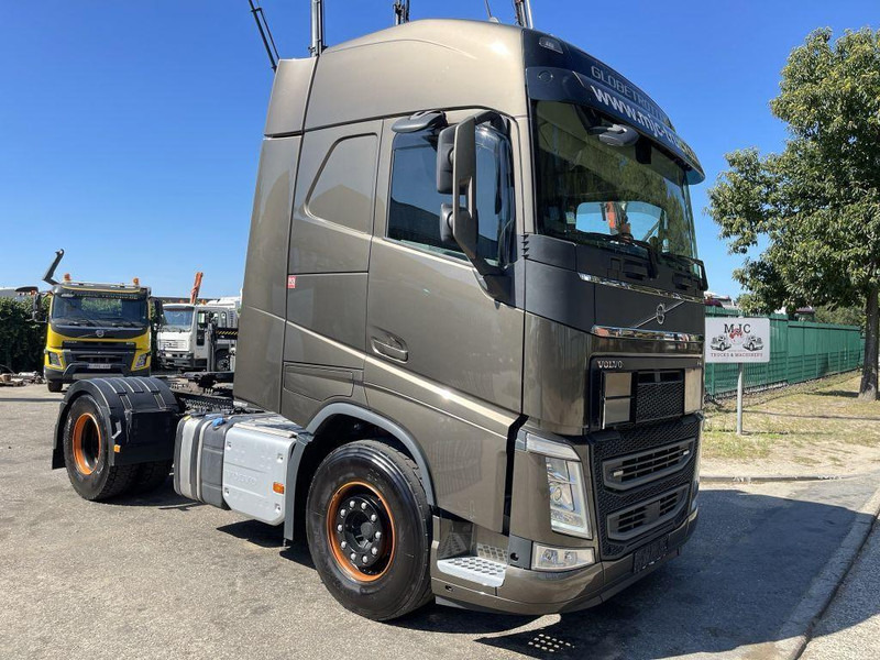 Volvo FH 460 ADR ACC + Dynamic Steering - I-park Cool - Lane Keeping Support - collision warning - leather - ... BE Truck - Vilcējs: foto 1 Volvo FH 460 ADR ACC + Dynamic Steering - I-park Cool - Lane Keeping Support - collision warning - leather - ... BE Truck - Vilcējs: foto 1
