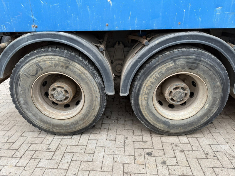 Volvo FH 400 8X4 TIPPER - MANUAL 3+3 - STEEL SPRING / BLATT - EURO 5 - 13T BIG AXLES HUB REDUCTION - BE TRUCK - Kravas automašīna pašizgāzējs: foto 4 Volvo FH 400 8X4 TIPPER - MANUAL 3+3 - STEEL SPRING / BLATT - EURO 5 - 13T BIG AXLES HUB REDUCTION - BE TRUCK - Kravas automašīna pašizgāzējs: foto 4
