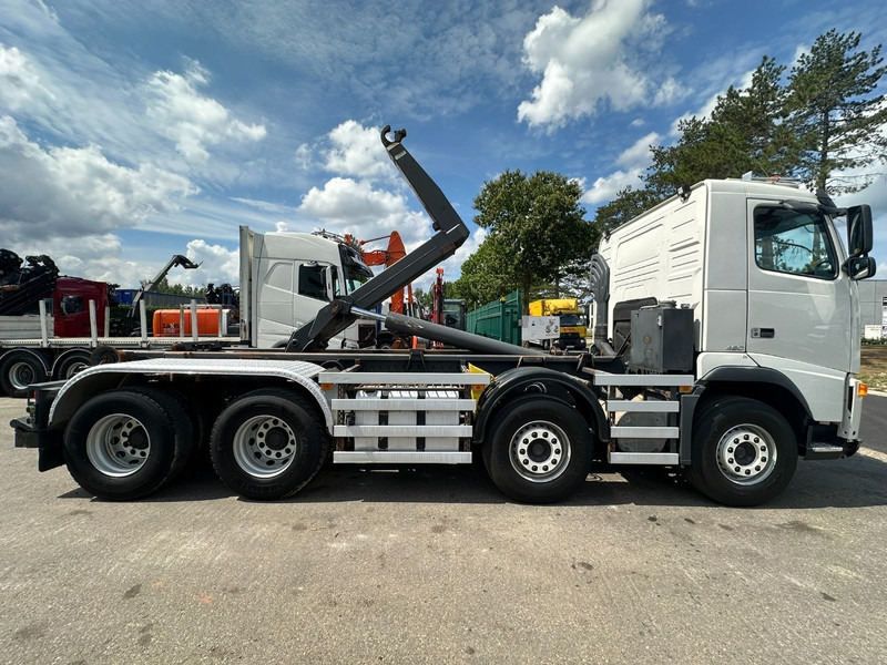 Volvo FH 480 8x2 HOOKLIFT 25T TERBERG - 6m20 - LIFT AXLE - I SHIFT - WB 429cm - HAAKSYSTEEM / ABROLKIPPER - Pacēlājs ar āķi: foto 4 Volvo FH 480 8x2 HOOKLIFT 25T TERBERG - 6m20 - LIFT AXLE - I SHIFT - WB 429cm - HAAKSYSTEEM / ABROLKIPPER - Pacēlājs ar āķi: foto 4