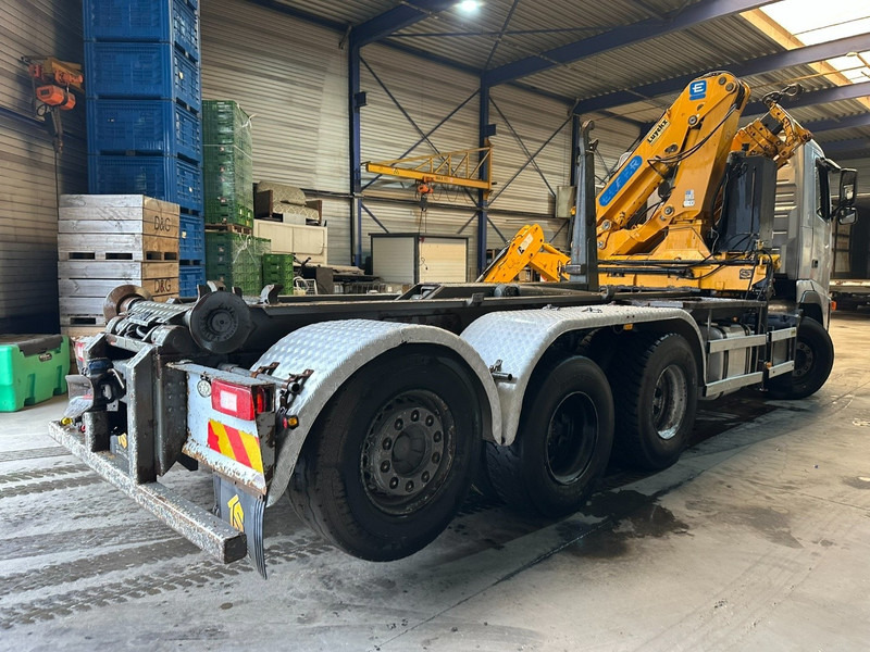 Volvo FH12-420 8x4 HOOKLIFT AJK + CRANE EFFER 250 - 3S - RADIO - TRIDEM LIFT + STEERING AXLE - I SHIFT - BE TRUCK - Pacēlājs ar āķi, Kravas auto ar manipulatoru: foto 5 Volvo FH12-420 8x4 HOOKLIFT AJK + CRANE EFFER 250 - 3S - RADIO - TRIDEM LIFT + STEERING AXLE - I SHIFT - BE TRUCK - Pacēlājs ar āķi, Kravas auto ar manipulatoru: foto 5