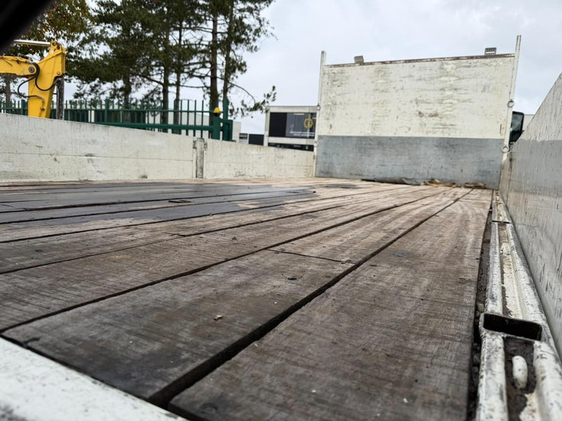 Kravas auto ar manipulatoru Volvo FM 300 6x4 + (25.8m!) CRANE HIAB 245 E-5 + JIB 65 X-3 + 2 ME - *228.000km* - MANUAL - A/C - EURO 3 - BELGIAN TRUCK: foto 18 Kravas auto ar manipulatoru Volvo FM 300 6x4 + (25.8m!) CRANE HIAB 245 E-5 + JIB 65 X-3 + 2 ME - *228.000km* - MANUAL - A/C - EURO 3 - BELGIAN TRUCK: foto 18