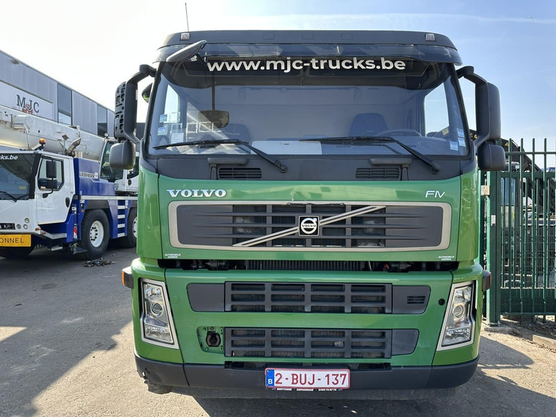 Volvo FM 340 8x2 CHASSIS (7m35) - LIFT+STEERING AXLE - MANUAL GEARBOX - EURO 3 - TÜV 05/2025 - BE TRUCK - Šasija kravas automašīna: foto 3 Volvo FM 340 8x2 CHASSIS (7m35) - LIFT+STEERING AXLE - MANUAL GEARBOX - EURO 3 - TÜV 05/2025 - BE TRUCK - Šasija kravas automašīna: foto 3