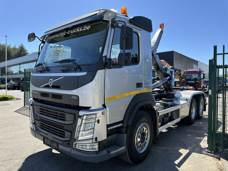 Volvo FM 420 6x4 AJK HOOKLIFT / HAAK 20T - 5760mm - WB 3m90 - *266.000km* - HUB REDUCTION / STEEL SUSPENSION - EURO 6 - BE TRUCK - Pacēlājs ar āķi: foto 3 Volvo FM 420 6x4 AJK HOOKLIFT / HAAK 20T - 5760mm - WB 3m90 - *266.000km* - HUB REDUCTION / STEEL SUSPENSION - EURO 6 - BE TRUCK - Pacēlājs ar āķi: foto 3