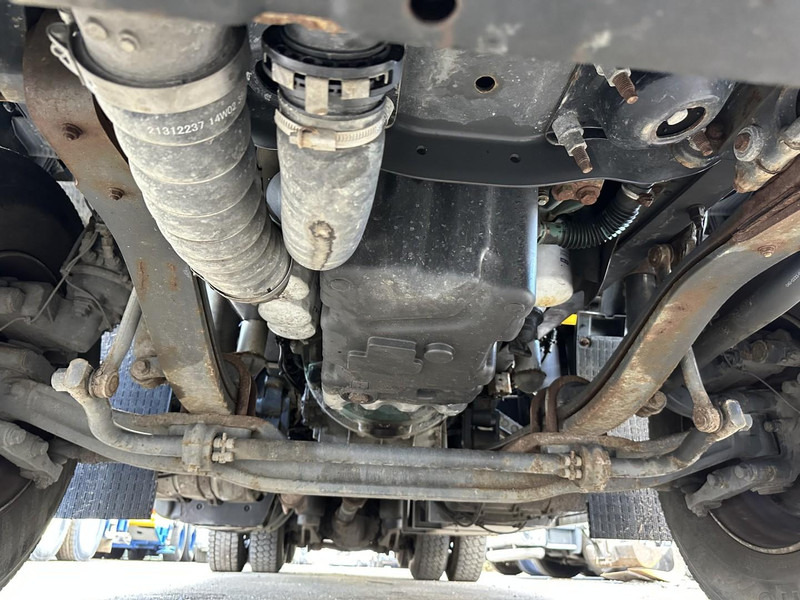 Bortu kravas automašīna/ Platforma, Kravas auto ar manipulatoru Volvo FMX 370 6x2 PRITSCHE 6M35 + KRAN EFFER 215/6S -*127.000km* - LIFT AXLE - DOUBLE WHEELS - I SHIFT - EURO 6 - BE PAPERS: foto 13