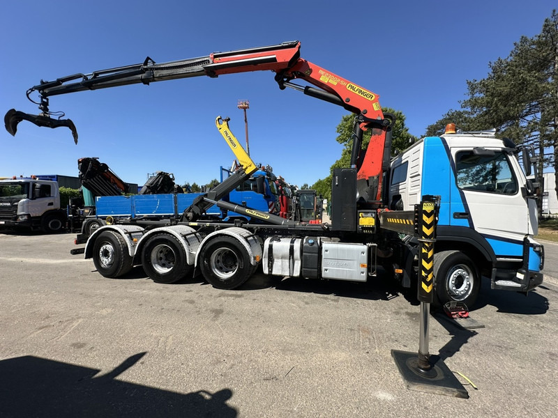 Volvo FMX 460 8x4 TRIDEM HOOKLIFT + CRANE PK 23002 SH + GRABBER / ROTATOR - EURO 6 - LIFT + STEERING AXLE - *374.000km* - EXT BUMPER - Pacēlājs ar āķi, Kravas auto ar manipulatoru: foto 4 Volvo FMX 460 8x4 TRIDEM HOOKLIFT + CRANE PK 23002 SH + GRABBER / ROTATOR - EURO 6 - LIFT + STEERING AXLE - *374.000km* - EXT BUMPER - Pacēlājs ar āķi, Kravas auto ar manipulatoru: foto 4