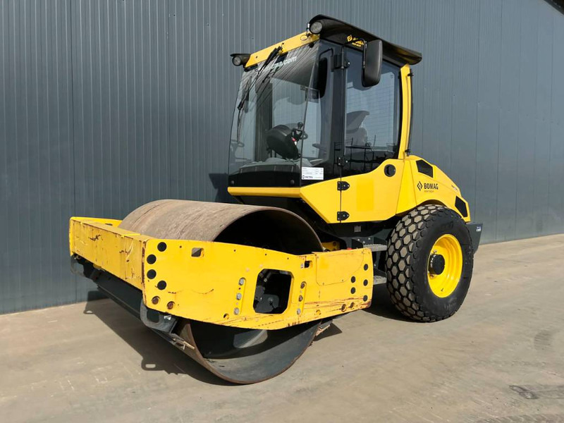 Bomag BW177D-5 - Veltnis: foto 1 Bomag BW177D-5 - Veltnis: foto 1