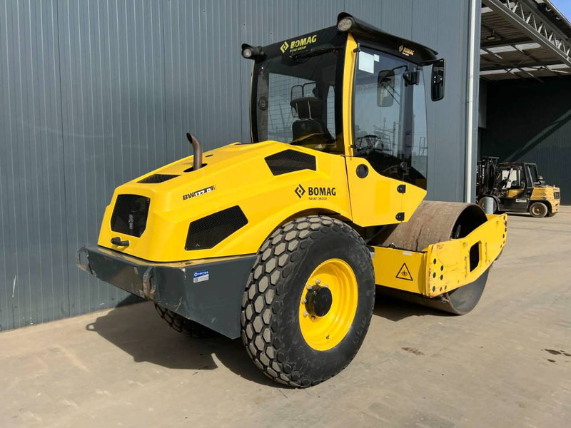 Bomag BW177D-5 - Veltnis: foto 4 Bomag BW177D-5 - Veltnis: foto 4