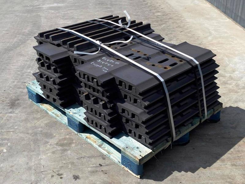 Case CX330 / CX350 Shoes/Pads - Rāmis/ Šasija - Celtniecības tehnika: foto 1 Case CX330 / CX350 Shoes/Pads - Rāmis/ Šasija - Celtniecības tehnika: foto 1