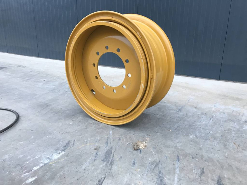 Cat 140H Rims - Riepas un diski - Celtniecības tehnika: foto 1 Cat 140H Rims - Riepas un diski - Celtniecības tehnika: foto 1