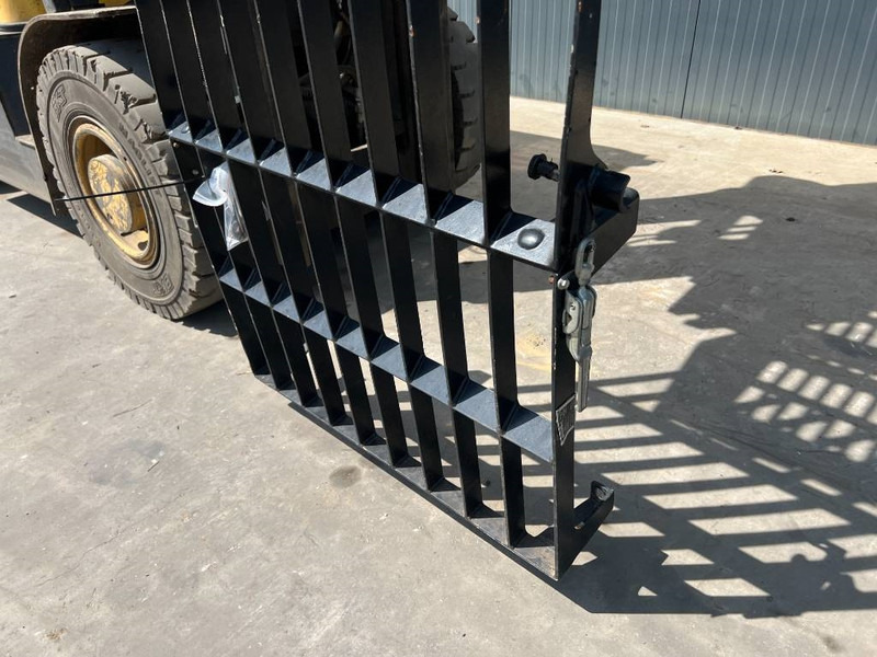 Cat 313E / 320F / 323E / 325F / 329E / 330F / 336E / 3 - Kabīne un interjers - Celtniecības tehnika: foto 5 Cat 313E / 320F / 323E / 325F / 329E / 330F / 336E / 3 - Kabīne un interjers - Celtniecības tehnika: foto 5