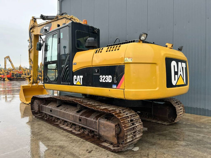 Cat 323D L - Kāpurķēžu ekskavators: foto 2 Cat 323D L - Kāpurķēžu ekskavators: foto 2