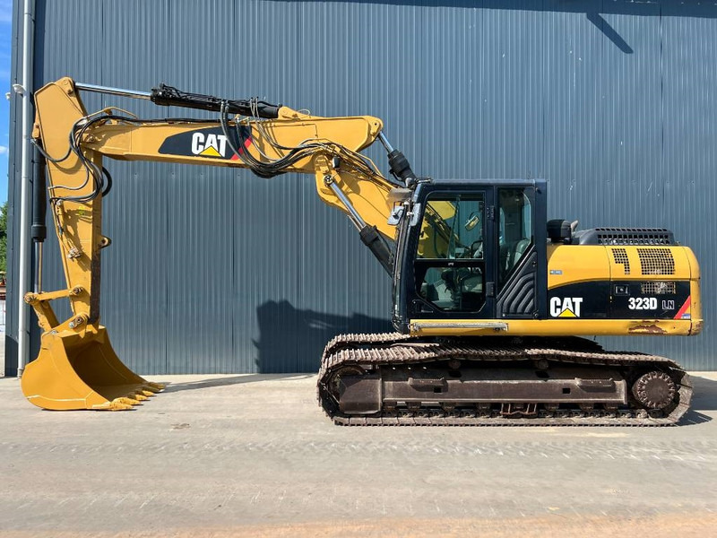Cat 323D LN VA - Kāpurķēžu ekskavators: foto 2 Cat 323D LN VA - Kāpurķēžu ekskavators: foto 2
