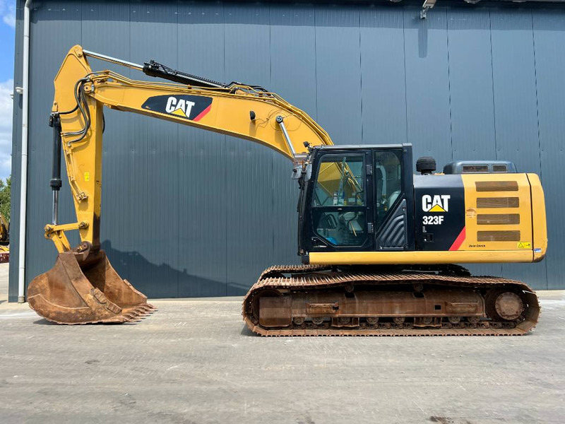 Cat 323F L - Kāpurķēžu ekskavators: foto 2 Cat 323F L - Kāpurķēžu ekskavators: foto 2