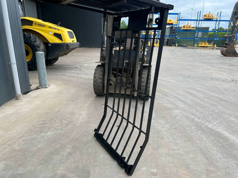 Cat 330C Guard - Kabīne un interjers - Celtniecības tehnika: foto 3 Cat 330C Guard - Kabīne un interjers - Celtniecības tehnika: foto 3