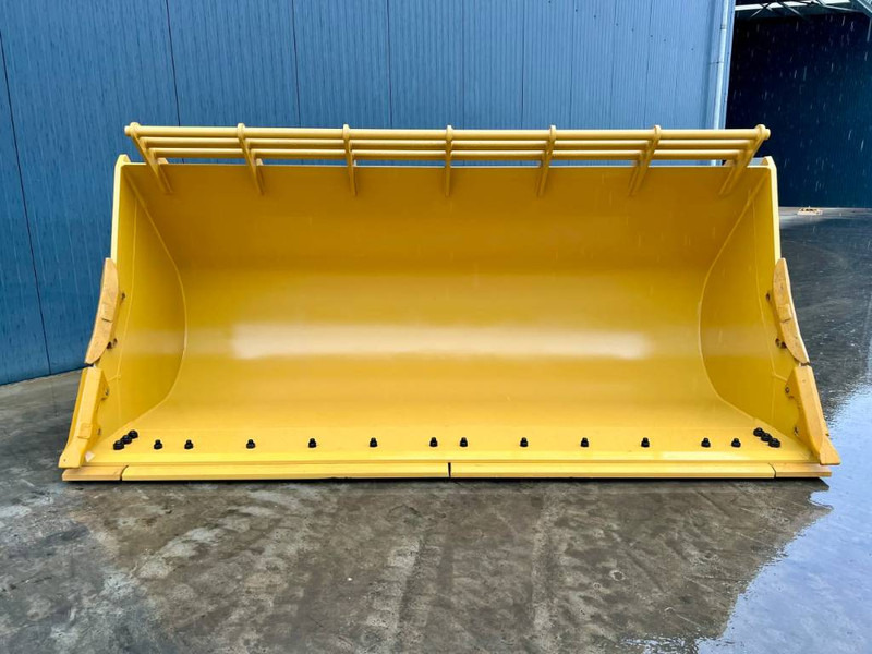 Cat 980H incl. cutting edge + side protectors - Kauss - Celtniecības tehnika: foto 1 Cat 980H incl. cutting edge + side protectors - Kauss - Celtniecības tehnika: foto 1