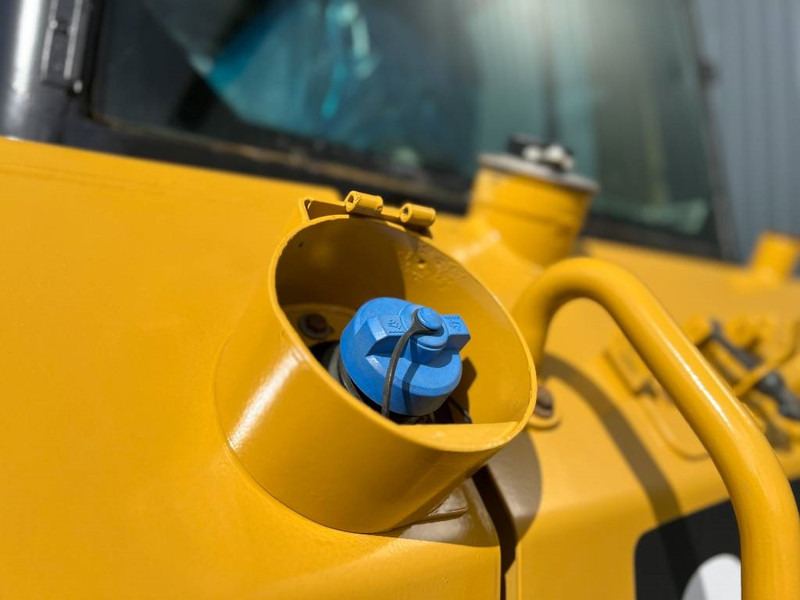 Cat D6N LGP - Buldozers: foto 5 Cat D6N LGP - Buldozers: foto 5