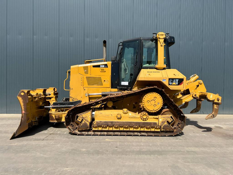 Cat D6N XL - FOLDABLE BLADE - Buldozers: foto 2 Cat D6N XL - FOLDABLE BLADE - Buldozers: foto 2