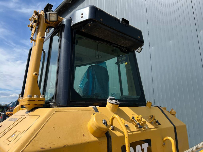 Cat D6N XL - Foldable Blade - Buldozers: foto 5 Cat D6N XL - Foldable Blade - Buldozers: foto 5