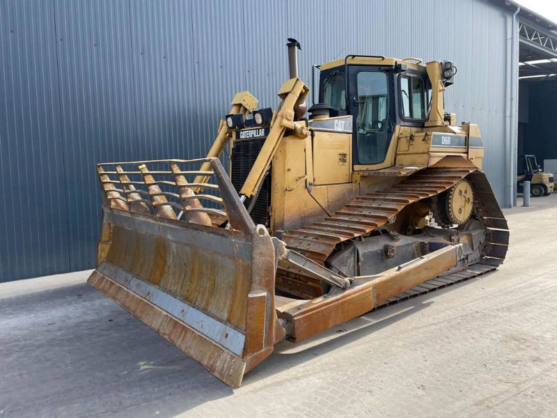 Cat D6R LGP - Buldozers: foto 1 Cat D6R LGP - Buldozers: foto 1