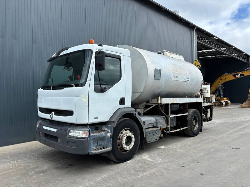 Renault Rincheval - 9.000 Liter - Celtniecības tehnika: foto 1 Renault Rincheval - 9.000 Liter - Celtniecības tehnika: foto 1