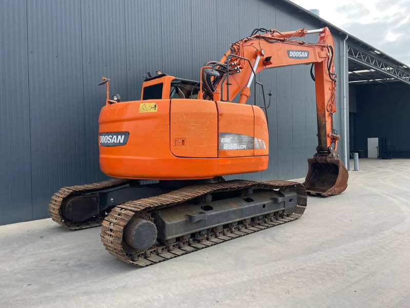Doosan DX 235 LCR - Kāpurķēžu ekskavators: foto 4 Doosan DX 235 LCR - Kāpurķēžu ekskavators: foto 4