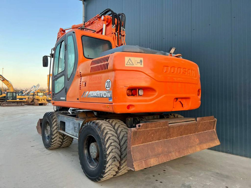 Doosan DX170W - Riteņu ekskavators: foto 5 Doosan DX170W - Riteņu ekskavators: foto 5