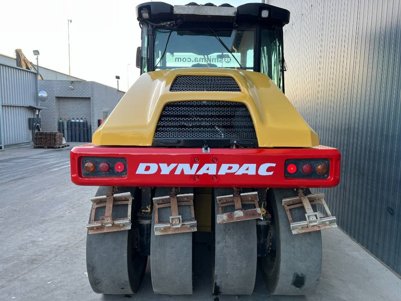 Dynapac CP224 - Pneimatiskais veltnis: foto 4 Dynapac CP224 - Pneimatiskais veltnis: foto 4