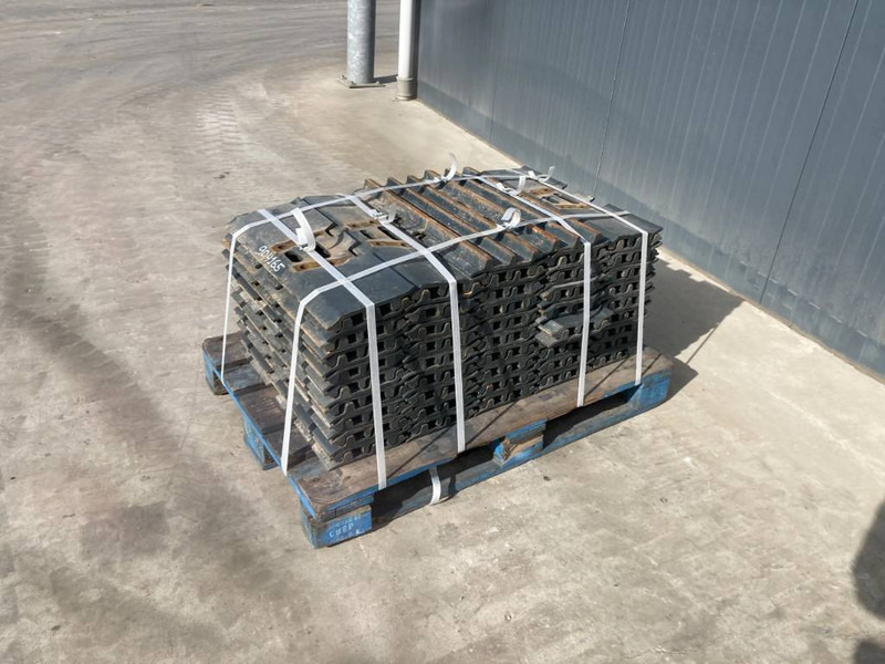 Komatsu PC150 / PC160 / PC180 / PC210 / PC240 3 Grouser 60 - Rāmis/ Šasija - Celtniecības tehnika: foto 1 Komatsu PC150 / PC160 / PC180 / PC210 / PC240 3 Grouser 60 - Rāmis/ Šasija - Celtniecības tehnika: foto 1