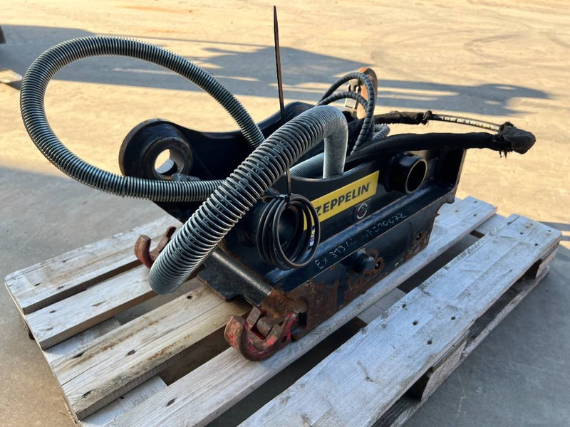 OilQuick OQ65 - 311F / 313F / 315F - Ātrā sakabe - Celtniecības tehnika: foto 4 OilQuick OQ65 - 311F / 313F / 315F - Ātrā sakabe - Celtniecības tehnika: foto 4