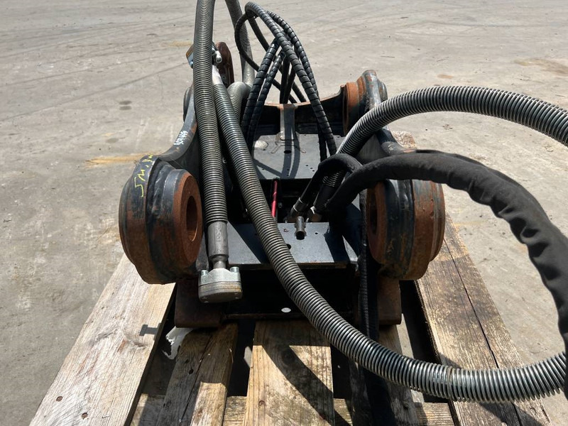 Ātrā sakabe - Celtniecības tehnika OilQuick OQ65 - M314F / M316F / M318F: foto 6