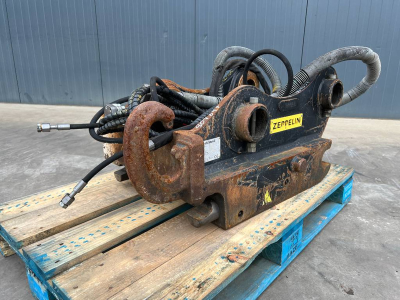 OilQuick OQ70/55 - 323F - Ātrā sakabe - Celtniecības tehnika: foto 1 OilQuick OQ70/55 - 323F - Ātrā sakabe - Celtniecības tehnika: foto 1