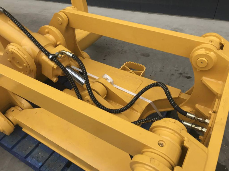 Komatsu D65 - Papildaprīkojums - Celtniecības tehnika: foto 3 Komatsu D65 - Papildaprīkojums - Celtniecības tehnika: foto 3