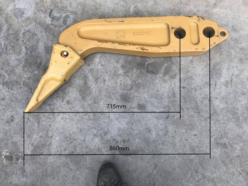 Komatsu D65 Shank - Papildaprīkojums - Celtniecības tehnika: foto 4 Komatsu D65 Shank - Papildaprīkojums - Celtniecības tehnika: foto 4