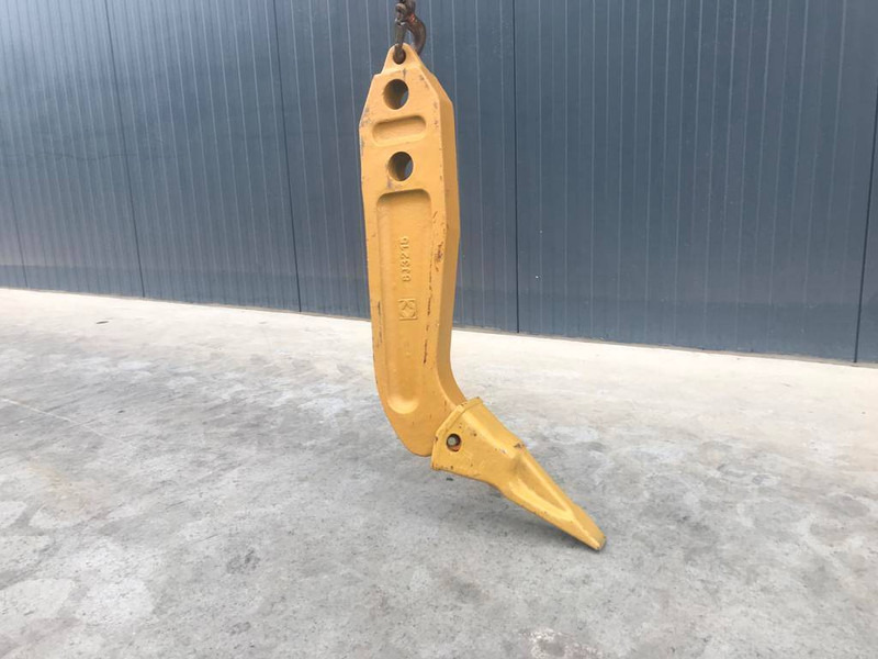 Komatsu D65 Shank - Papildaprīkojums - Celtniecības tehnika: foto 3 Komatsu D65 Shank - Papildaprīkojums - Celtniecības tehnika: foto 3