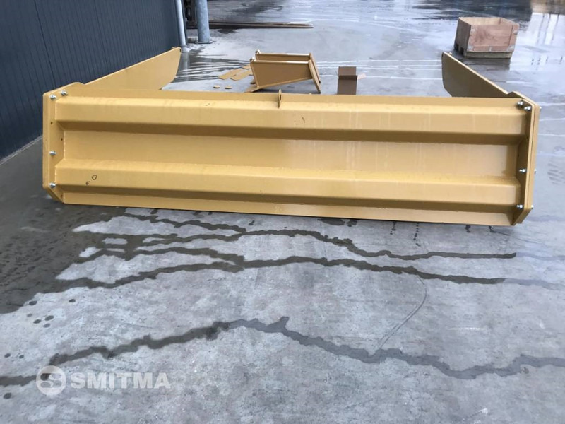 Jaunā Kravas lifts - Celtniecības tehnika Volvo A25E: foto 8