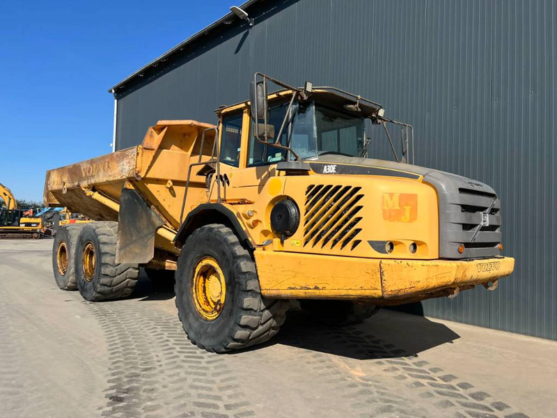 Volvo A30E - Artikulētias pašizgāzējs: foto 3 Volvo A30E - Artikulētias pašizgāzējs: foto 3