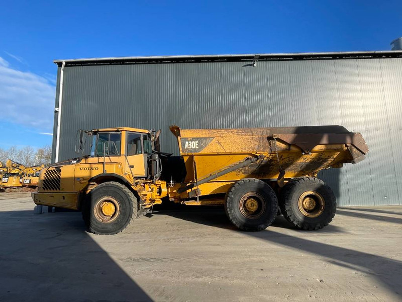 Volvo A30E - Artikulētias pašizgāzējs: foto 2 Volvo A30E - Artikulētias pašizgāzējs: foto 2