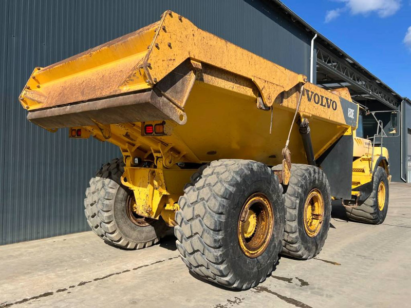 Volvo A30E - Artikulētias pašizgāzējs: foto 5 Volvo A30E - Artikulētias pašizgāzējs: foto 5