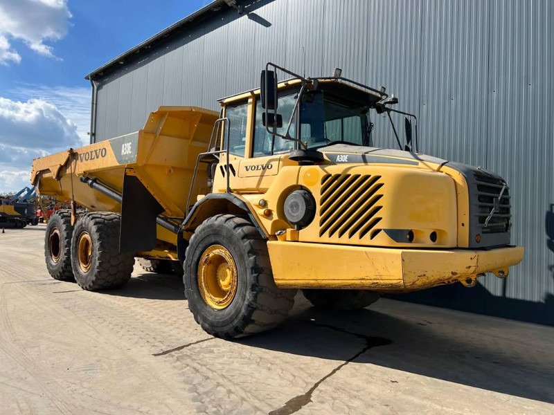 Volvo A30E - Artikulētias pašizgāzējs: foto 4 Volvo A30E - Artikulētias pašizgāzējs: foto 4