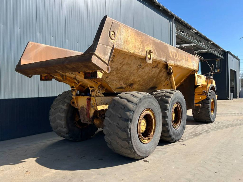 Volvo A30E - Artikulētias pašizgāzējs: foto 4 Volvo A30E - Artikulētias pašizgāzējs: foto 4