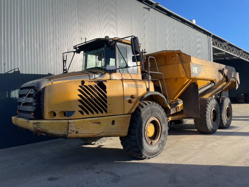 Volvo A30E - Artikulētias pašizgāzējs: foto 1 Volvo A30E - Artikulētias pašizgāzējs: foto 1