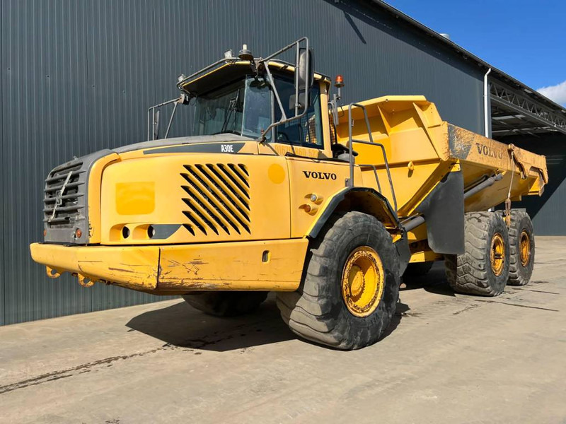 Volvo A30E - Artikulētias pašizgāzējs: foto 1 Volvo A30E - Artikulētias pašizgāzējs: foto 1