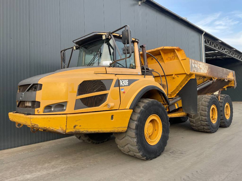 Volvo A30F - Artikulētias pašizgāzējs: foto 1 Volvo A30F - Artikulētias pašizgāzējs: foto 1
