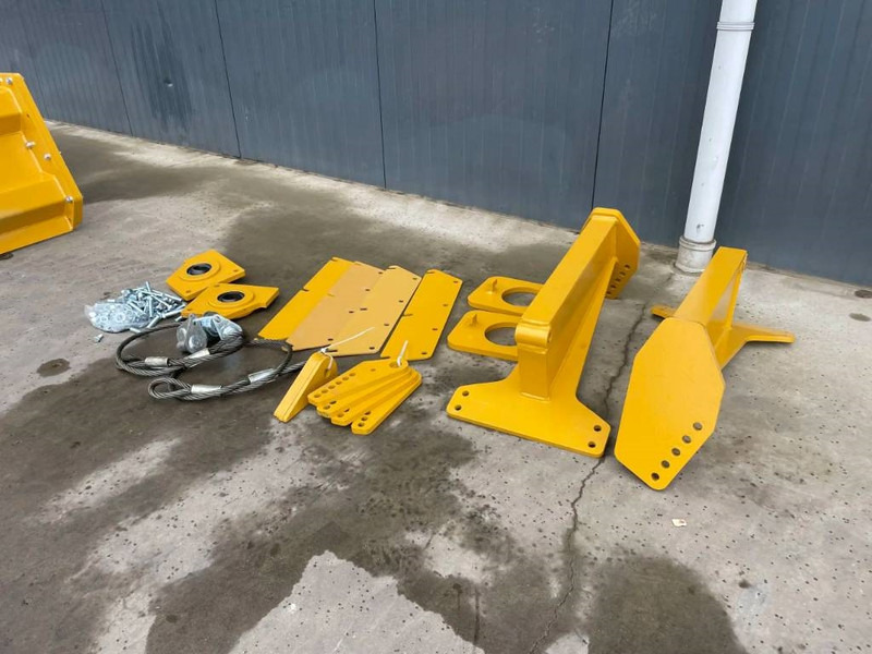 Jaunā Kravas lifts - Celtniecības tehnika Volvo A35G: foto 13