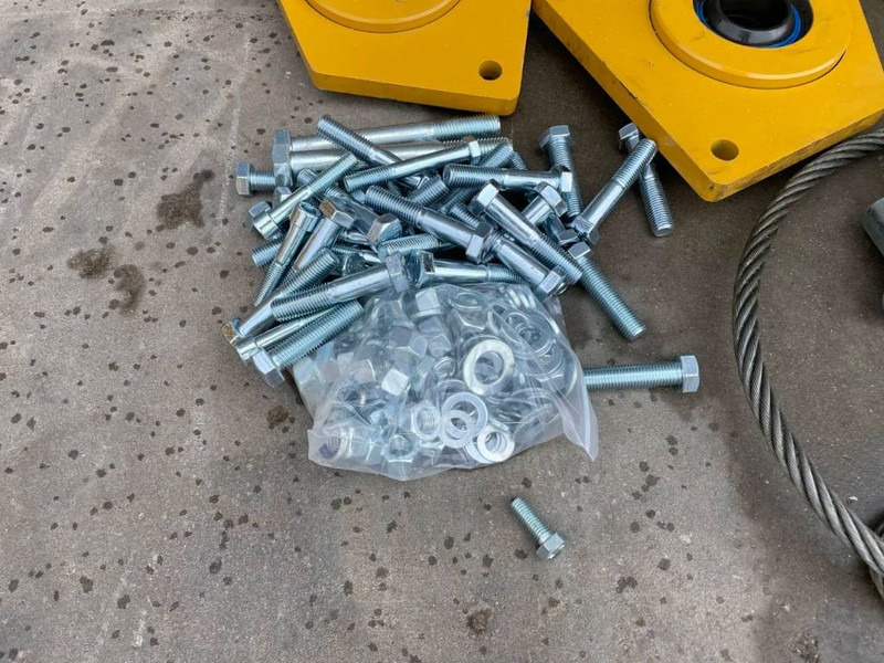 Jaunā Kravas lifts - Celtniecības tehnika Volvo A35G: foto 17