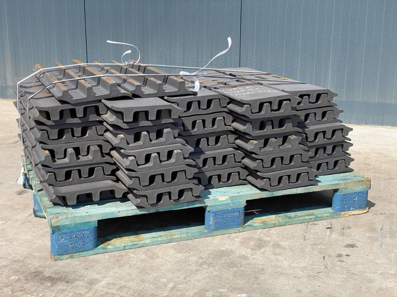 Volvo EC480 Shoes/Pads - Rāmis/ Šasija - Celtniecības tehnika: foto 3 Volvo EC480 Shoes/Pads - Rāmis/ Šasija - Celtniecības tehnika: foto 3