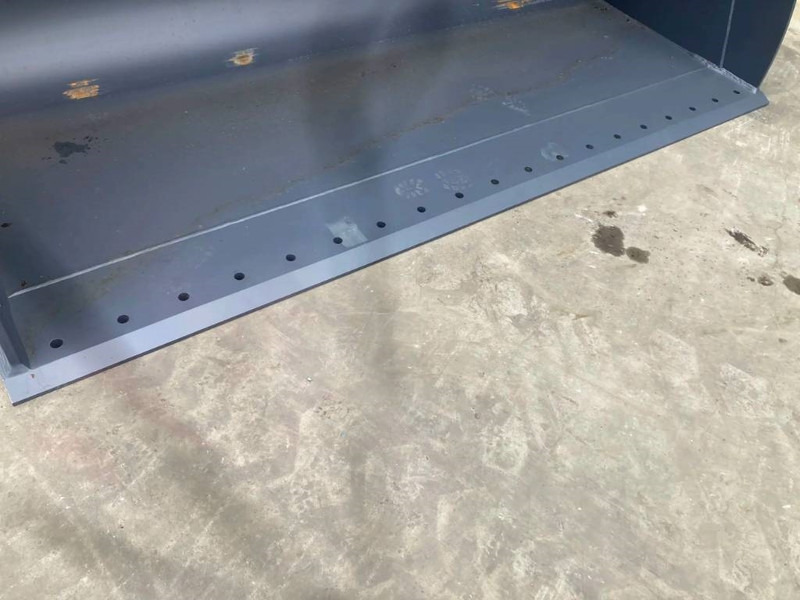 Jaunā Kauss - Celtniecības tehnika Volvo L120F: foto 9